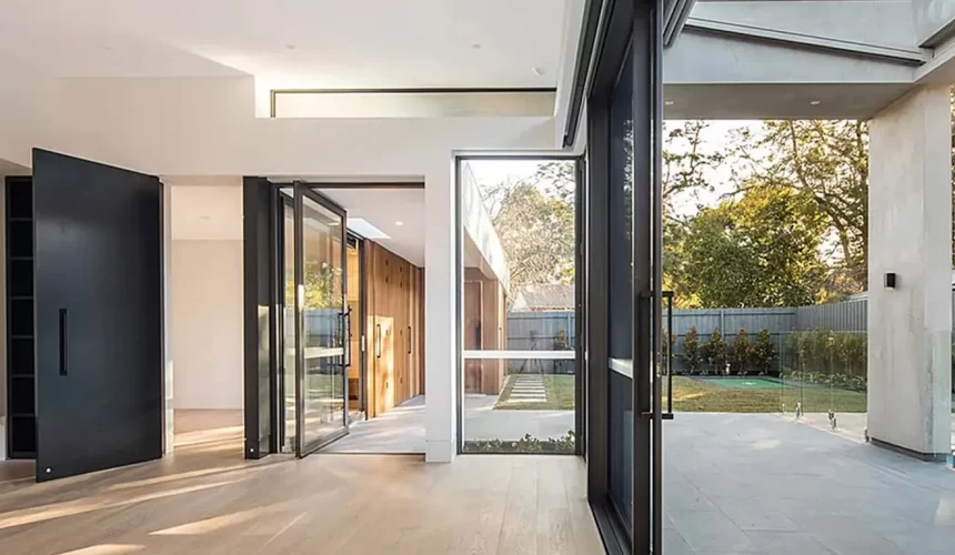 aluminium pivot door system 2